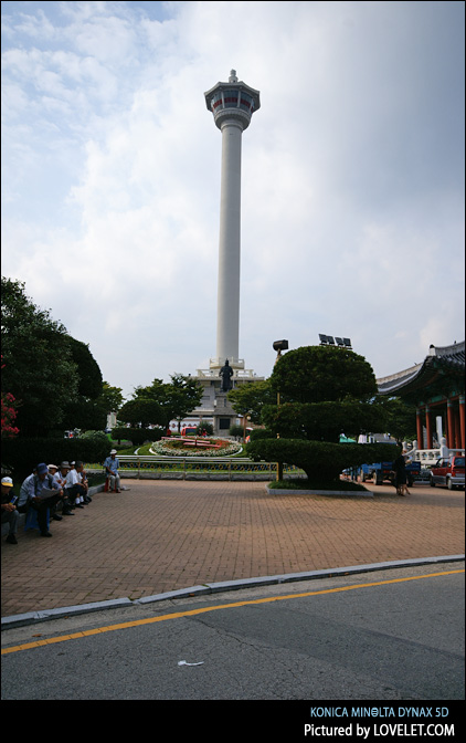 부산의 용두산공원, 그리구 부산타워.